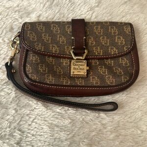 Vintage Dooney & Bourke Wristlet